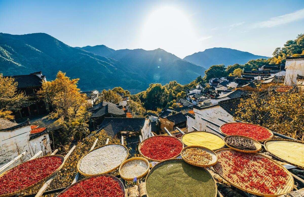 国庆节旅游图_喀纳斯秋色攻略_国庆最佳旅行地