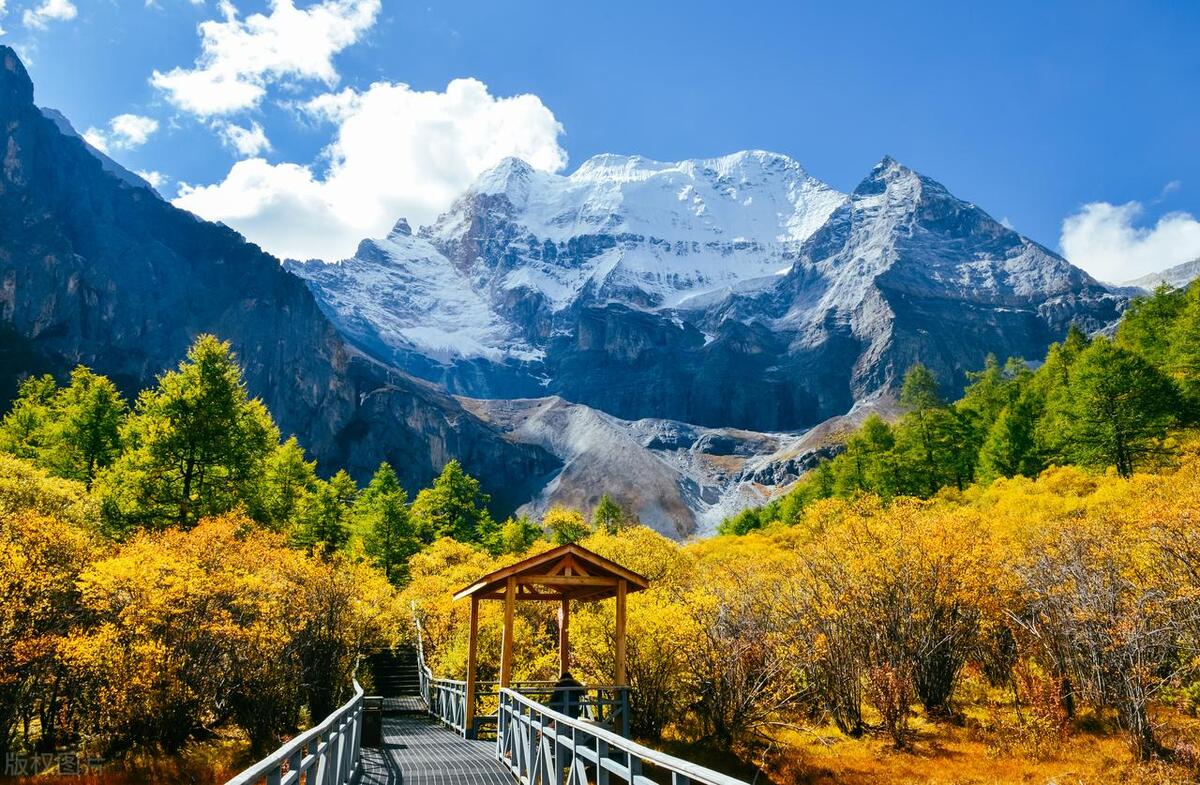 国庆节旅游图_喀纳斯秋色攻略_国庆最佳旅行地