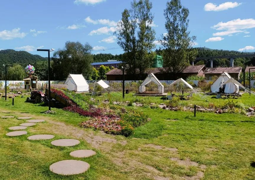 国庆节旅游图_长白山一日游推荐_国庆白山旅游线路