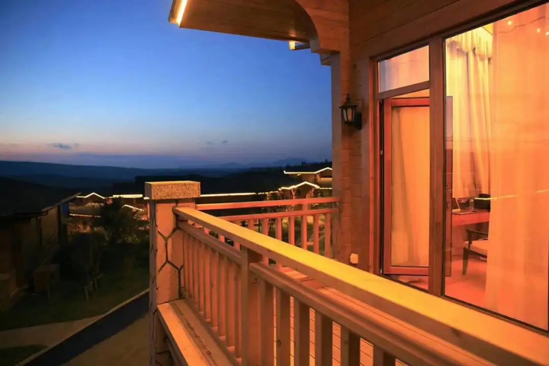 国庆节旅游图_长白山一日游推荐_国庆白山旅游线路