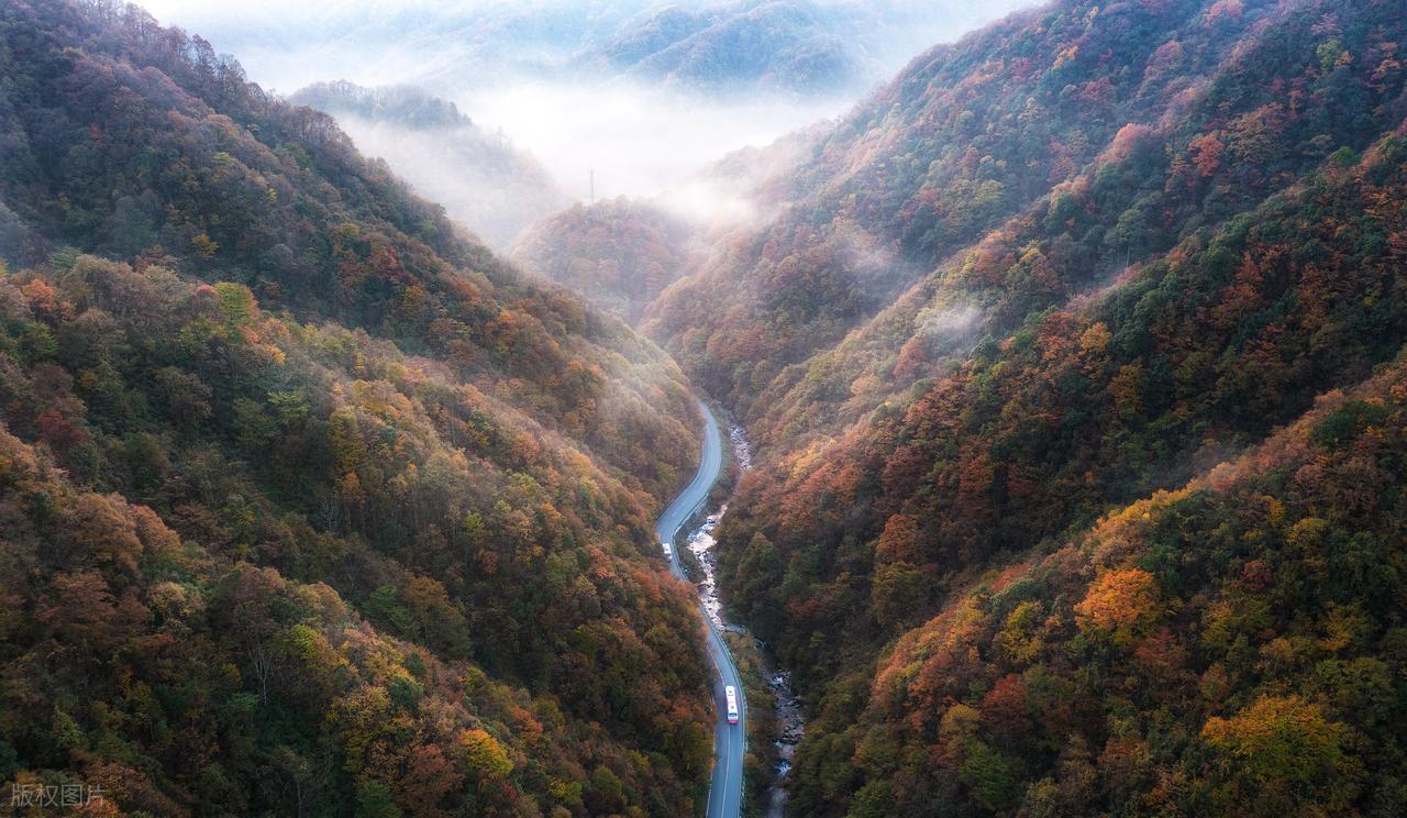 四川秋景推荐_成都十一旅游攻略_稻城亚丁秋色最佳观赏期