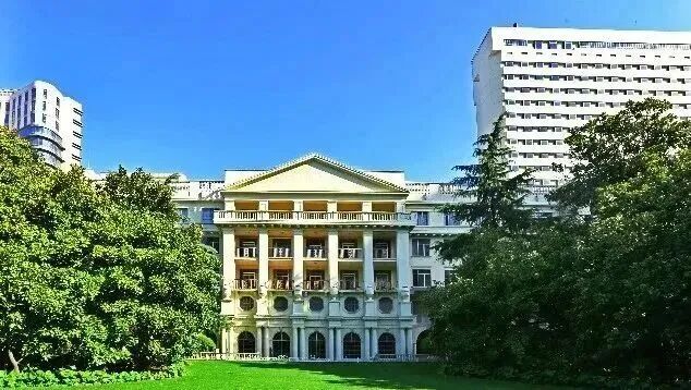 复旦大学附属医院国庆门诊安排_国庆节医院放假吗_华山医院中秋节门诊安排